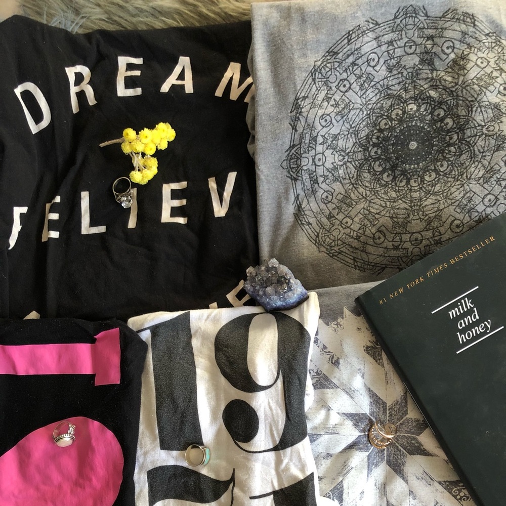 BUNDLE💋 Graphic tee bundle